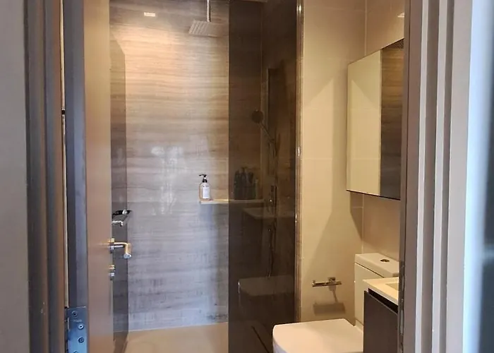 High Rise Designer Gem View Apartment