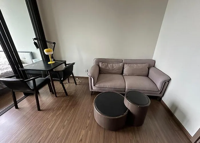 Apartment High Rise Designer Gem View *